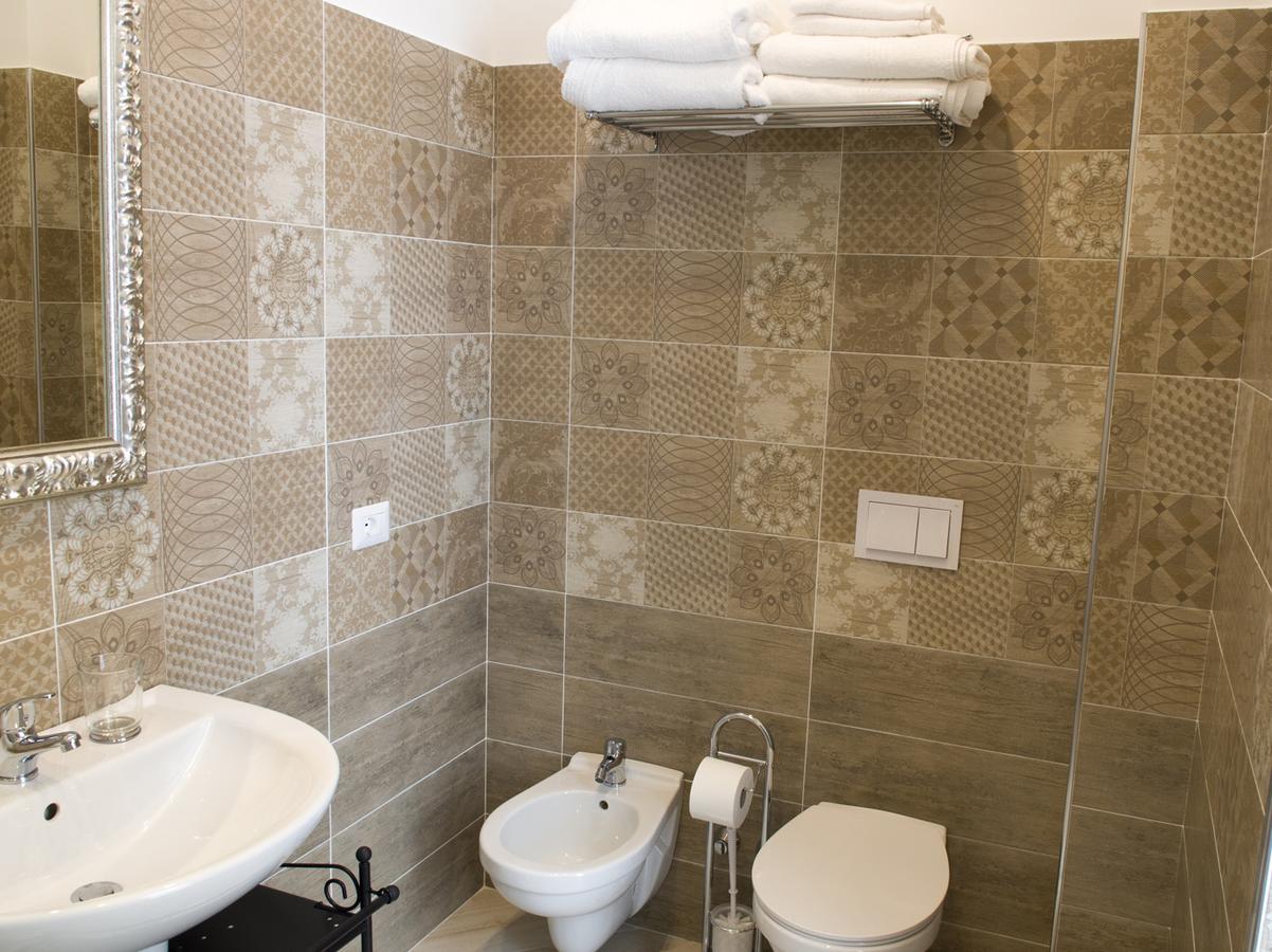 Palazzo Spasiano Rooms - Sorrento Center Экстерьер фото