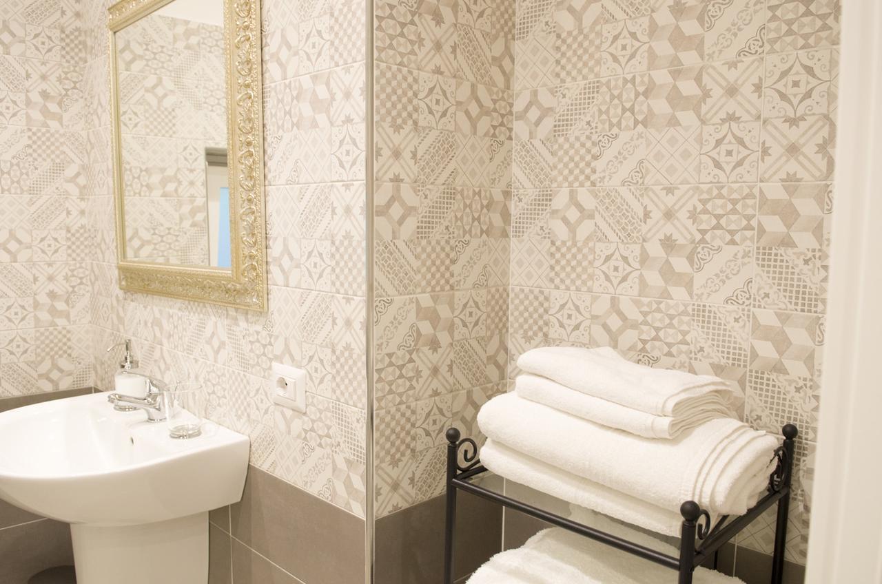 Palazzo Spasiano Rooms - Sorrento Center Экстерьер фото