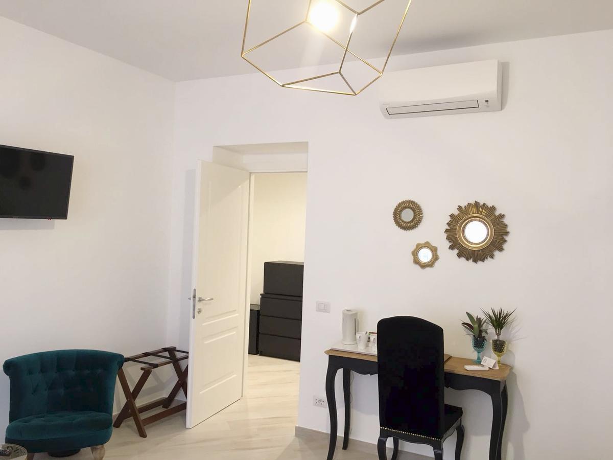 Palazzo Spasiano Rooms - Sorrento Center Номер фото