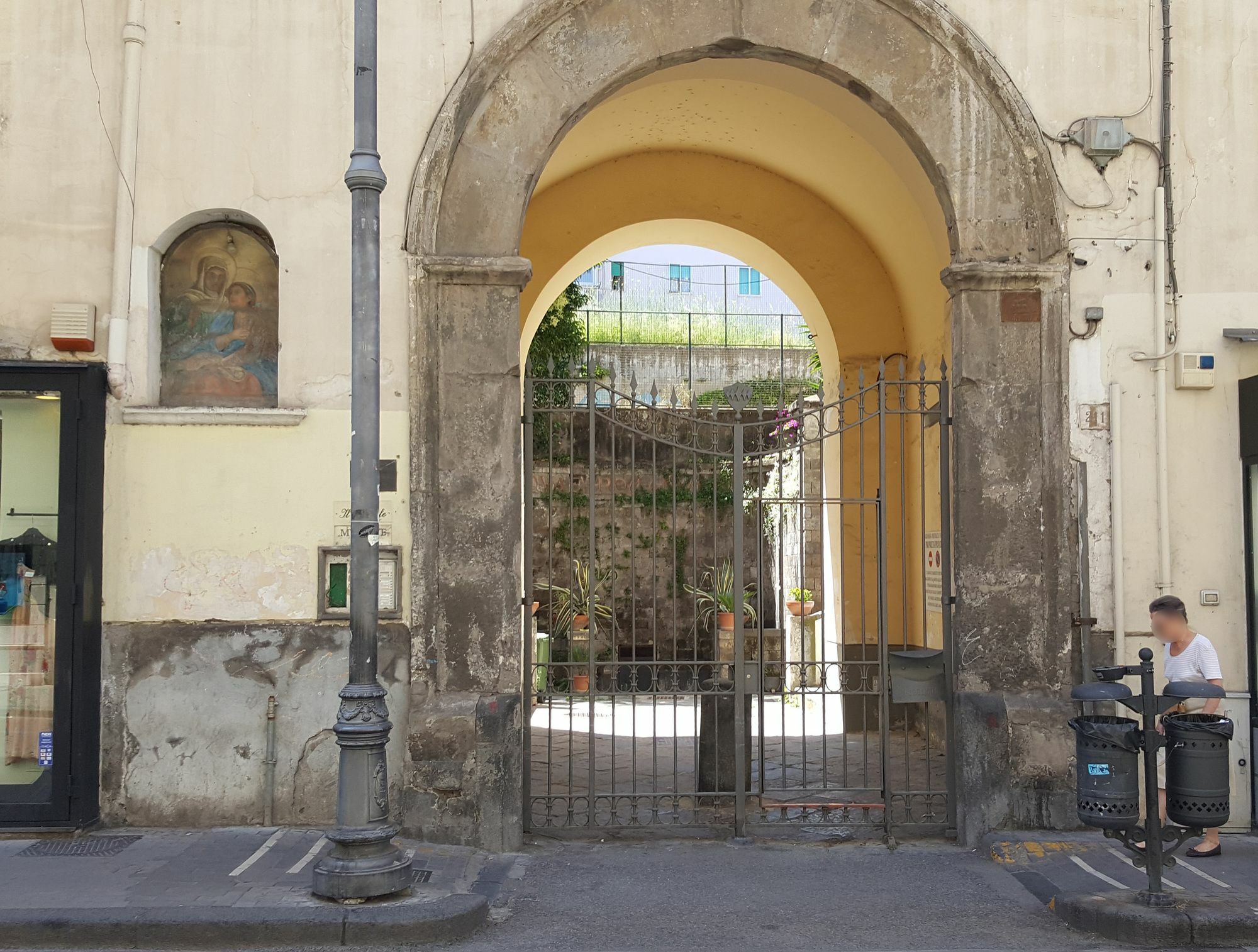 Palazzo Spasiano Rooms - Sorrento Center Экстерьер фото